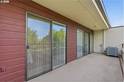 5250 S Landing Dr #308, Portland, OR 97239 - Photo 21