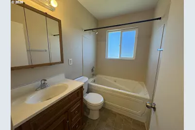 352 28th Ave, Longview, WA 98632 - Photo 11