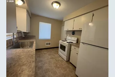 352 28th Ave, Longview, WA 98632 - Photo 7