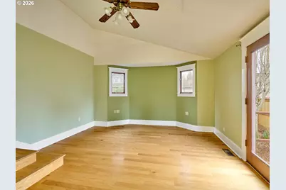 216 S James St, Silverton, OR 97381 - Photo 17