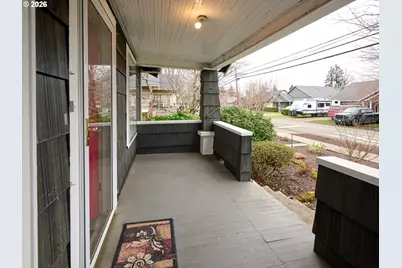 216 S James St, Silverton, OR 97381 - Photo 3