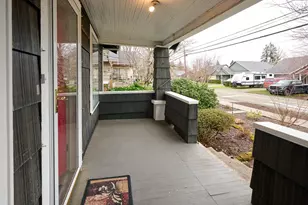 216 S James St, Silverton, OR 97381 - Photo 3