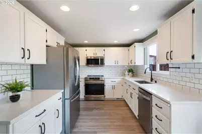 7027 SE 78th Ave, Portland, OR 97206 - Photo 13