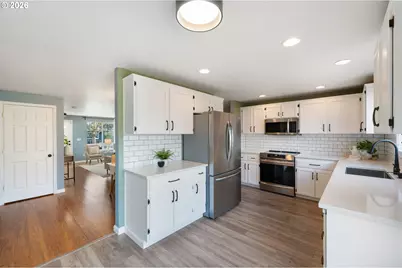 7027 SE 78th Ave, Portland, OR 97206 - Photo 11