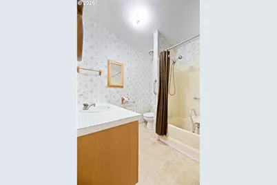 200 Lizzy Ln, Glendale, OR 97442 - Photo 11