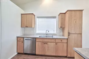 1424 Mount View Ln., Molalla, OR 97038 - Photo 9