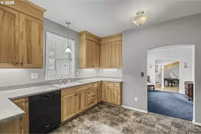 405 NE 86th Ave, Portland, OR 97220 - Photo 7