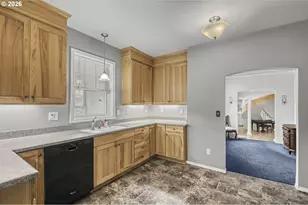 405 NE 86th Ave, Portland, OR 97220 - Photo 7