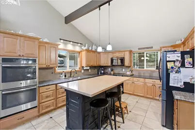 42801 Island Inn Dr, Lebanon, OR 97355 - Photo 3