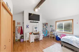 42801 Island Inn Dr, Lebanon, OR 97355 - Photo 11