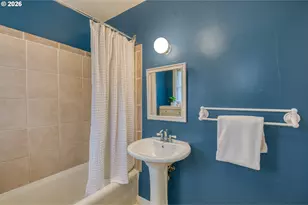 3424 NE Halsey (Dead End) St, Portland, OR 97232 - Photo 15