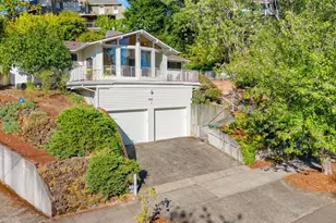2345 NE Ridgewood Dr, Portland, OR 97212 - Photo 35