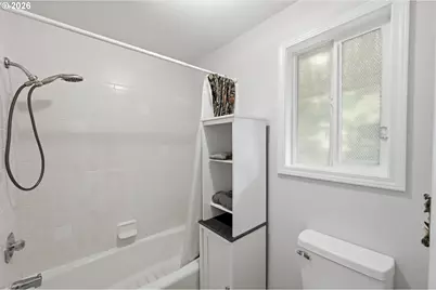 1360 SW 2nd St, McMinnville, OR 97128 - Photo 25