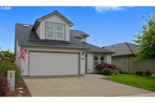 762 SE St Andrews Ln, Dallas, OR 97338 - Photo 3