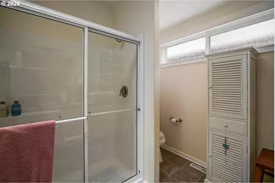 762 SE Saint Andrews Ln, Dallas, OR 97338 - Photo 29