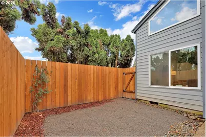 2700 Harlow Rd, Eugene, OR 97401 - Photo 29
