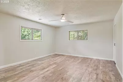 2327 Lynnwood Dr, Longview, WA 98632 - Photo 15