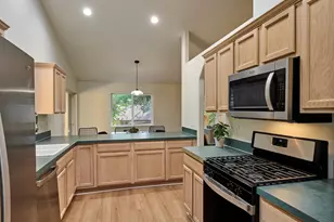 605 Idylwood Dr, Salem, OR 97302 - Photo 5