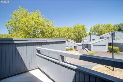 17650 NW Rolling Hill Ln, Beaverton, OR 97006 - Photo 21