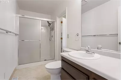 17650 NW Rolling Hill Ln, Beaverton, OR 97006 - Photo 15
