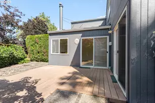 17650 NW Rolling Hill Ln, Beaverton, OR 97006 - Photo 35