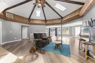 2453 Stephanie Ln, North Bend, OR 97459 - Photo 7