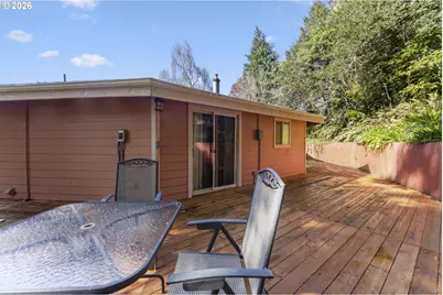 2453 Stephanie Ln, North Bend, OR 97459 - Photo 37