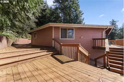 2453 Stephanie Ln, North Bend, OR 97459 - Photo 35