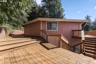 2453 Stephanie Ln, North Bend, OR 97459 - Photo 35