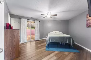 2453 Stephanie Ln, North Bend, OR 97459 - Photo 15