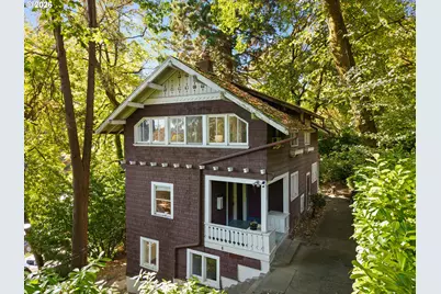 2160 SW Kings Ct, Portland, OR 97205 - Photo 1