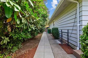 7565 SW 82nd Ave, Portland, OR 97223 - Photo 37