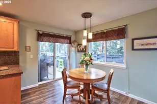 1943 NE 51st Ave, Hillsboro, OR 97124 - Photo 11