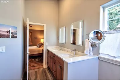 1943 NE 51st Ave, Hillsboro, OR 97124 - Photo 27