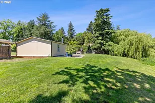 3231 NE Holland Ct, Portland, OR 97211 - Photo 33
