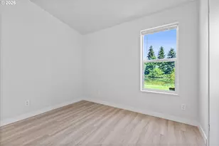 3231 NE Holland Ct, Portland, OR 97211 - Photo 25