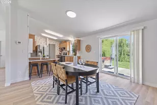 3231 NE Holland Ct, Portland, OR 97211 - Photo 7