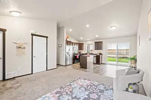 410 Costanza Ave, Umatilla, OR 97882 - Photo 5