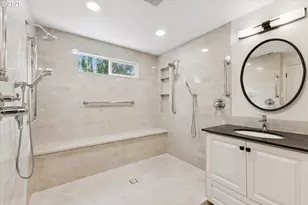 16050 NW Blueridge Dr, Beaverton, OR 97006 - Photo 25