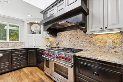 16050 NW Blueridge Dr, Beaverton, OR 97006 - Photo 11