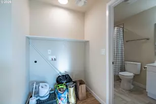 3392 Sunnyview Rd NE, Salem, OR 97301 - Photo 37