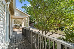 38796 Cascadia Village Dr, Sandy, OR 97055 - Photo 21