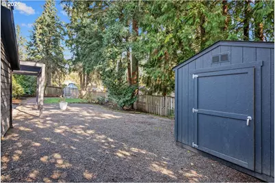 18914 Longfellow Ave, Lake Oswego, OR 97035 - Photo 21