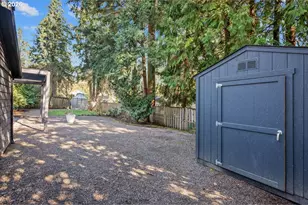 18914 Longfellow Ave, Lake Oswego, OR 97035 - Photo 21