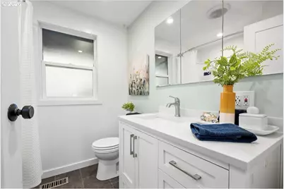 18914 Longfellow Ave, Lake Oswego, OR 97035 - Photo 19