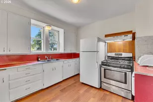 5905 N Minnesota Ave, Portland, OR 97217 - Photo 9