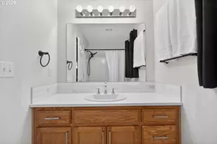 328 NW Freeman Ave, Hillsboro, OR 97124 - Photo 21