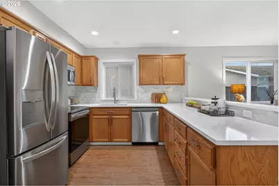 328 NW Freeman Ave, Hillsboro, OR 97124 - Photo 15