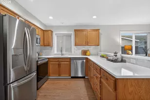 328 NW Freeman Ave, Hillsboro, OR 97124 - Photo 15