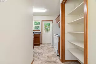 4701 NE Killingsworth St, Portland, OR 97218 - Photo 9